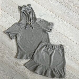 Hayden Girls size XL skirt set.